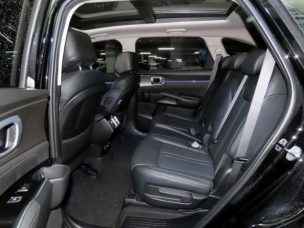 KIA Sorento - Vista 7