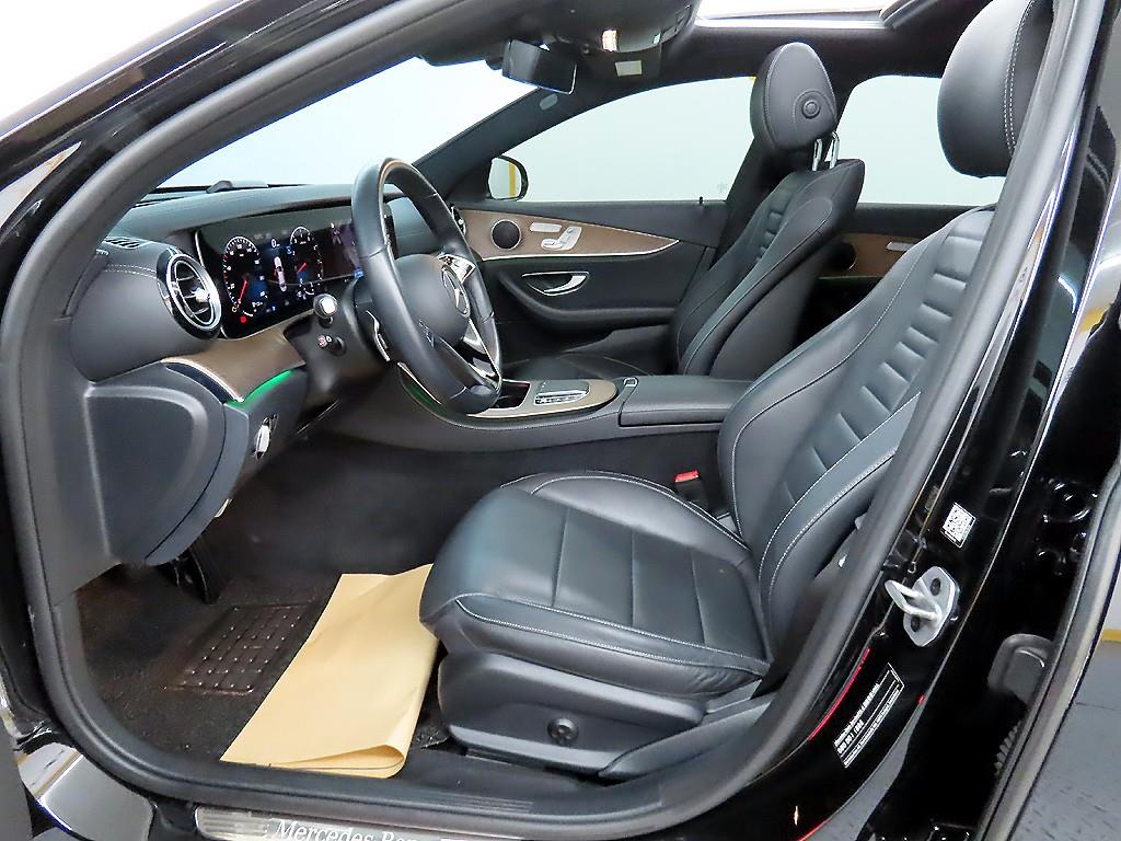 Mercedes Benz E class - Vista 5