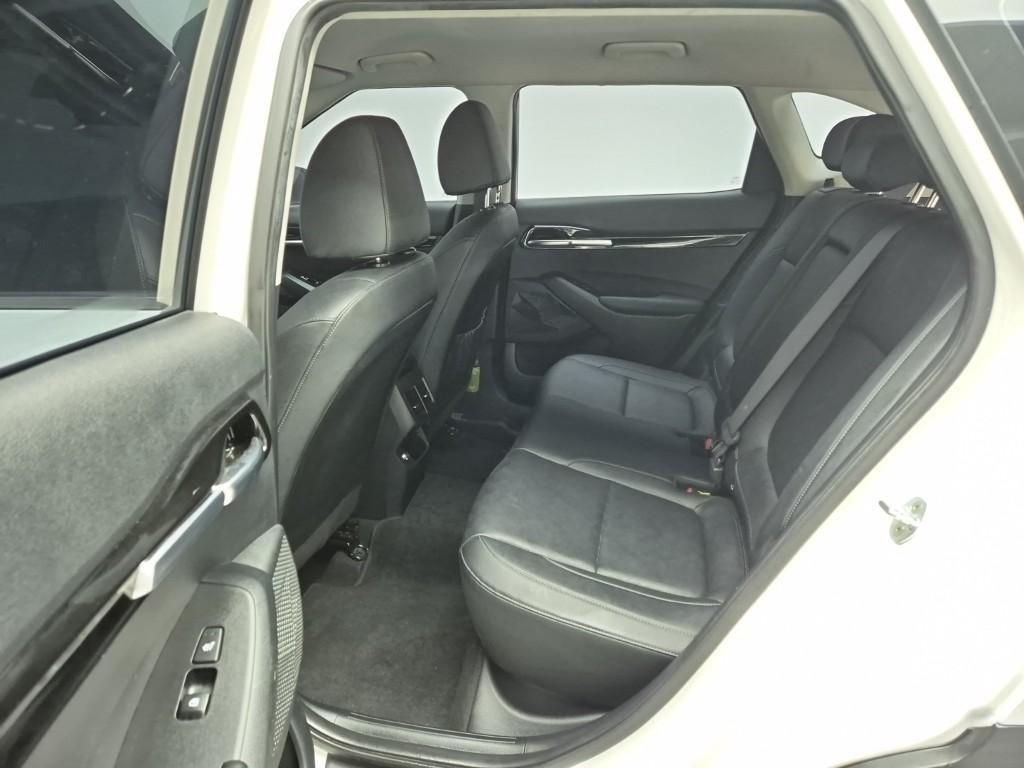 KIA Seltos - Vista 12