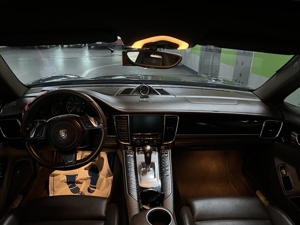 Porsche Panamera - Vista 6
