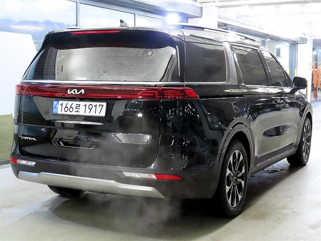 KIA Carnival - Vista 4