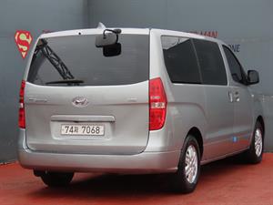HYUNDAI Starex - Vista 6