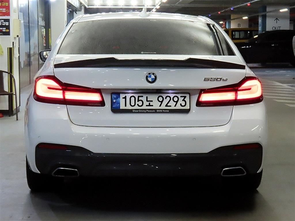 BMW 5 Series - Vista 5