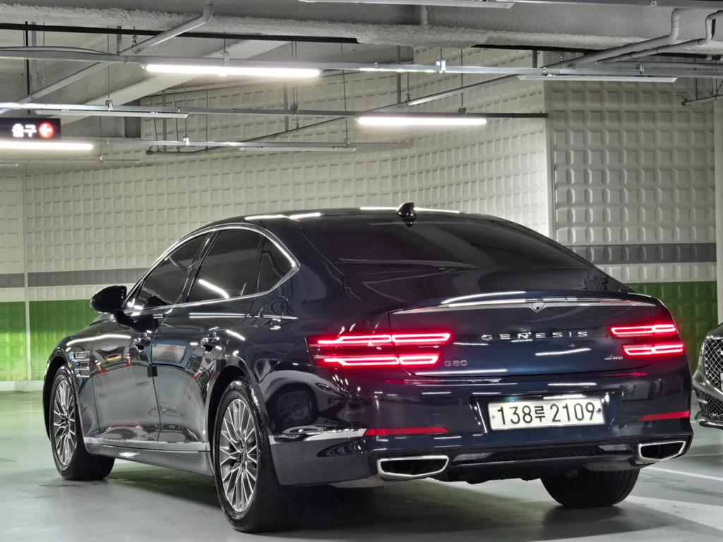 Genesis G80 - Vista 4