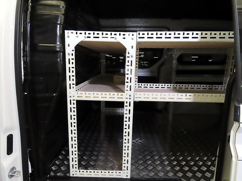 HYUNDAI Staria - Vista 7