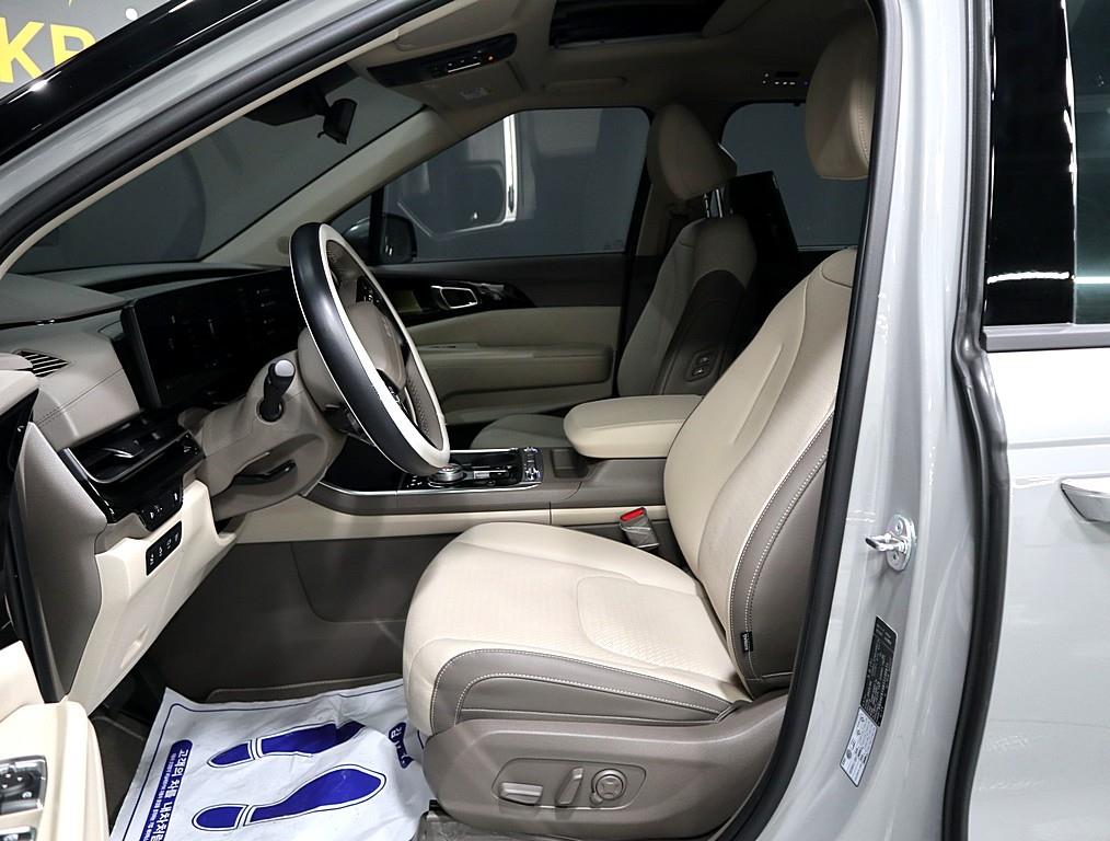 KIA Carnival - Vista 9