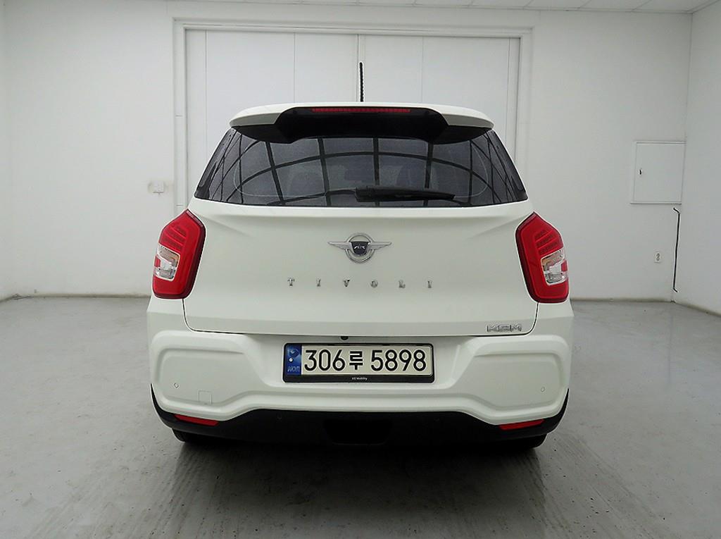 Ssangyong Tivoli - Vista 3