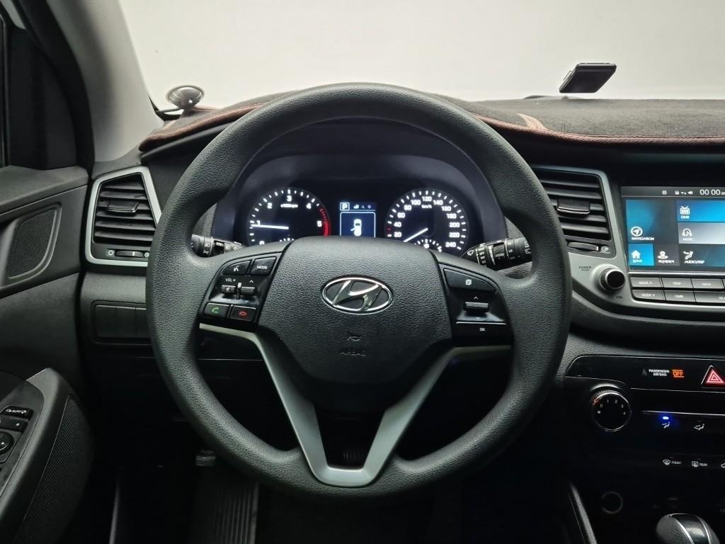HYUNDAI Tucson - Vista 9
