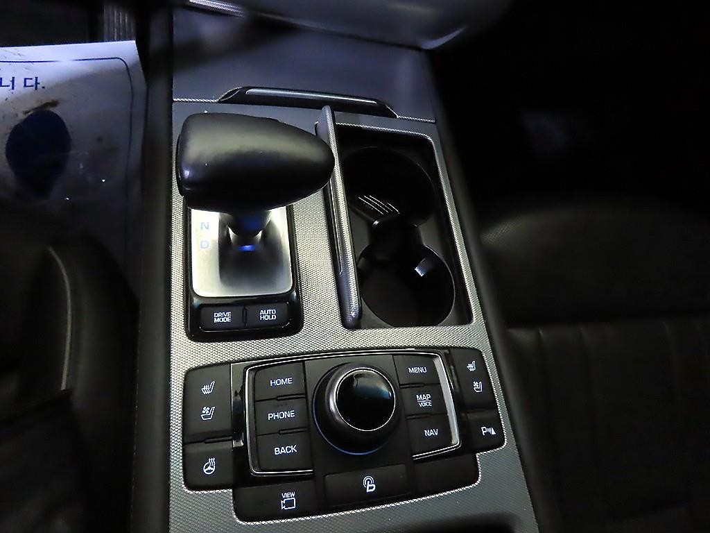 Genesis G80 - Vista 12