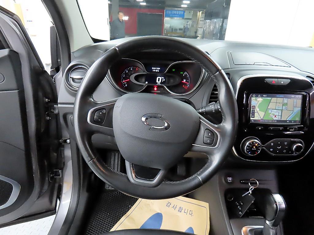 SAMSUNG QM3 - Vista 9