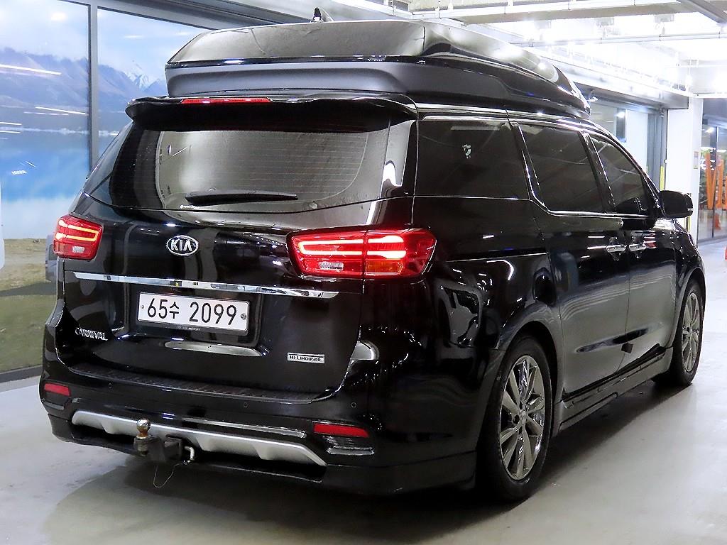 KIA Carnival - Vista 4