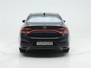 HYUNDAI Grandeur - Vista 10