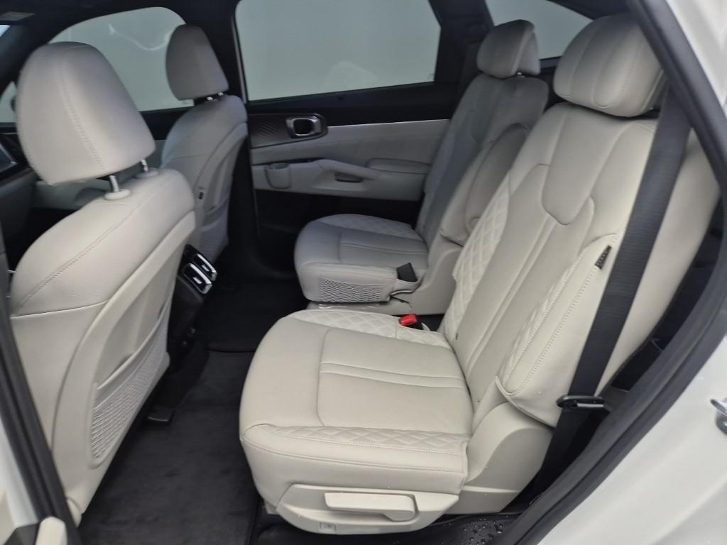 KIA Sorento - Vista 12