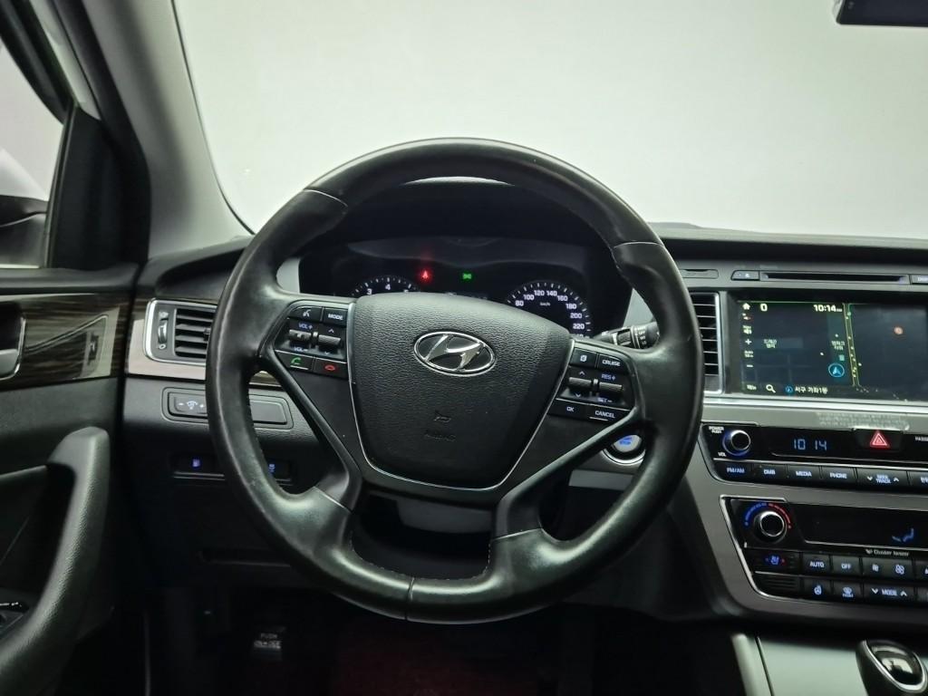 HYUNDAI Sonata - Vista 9