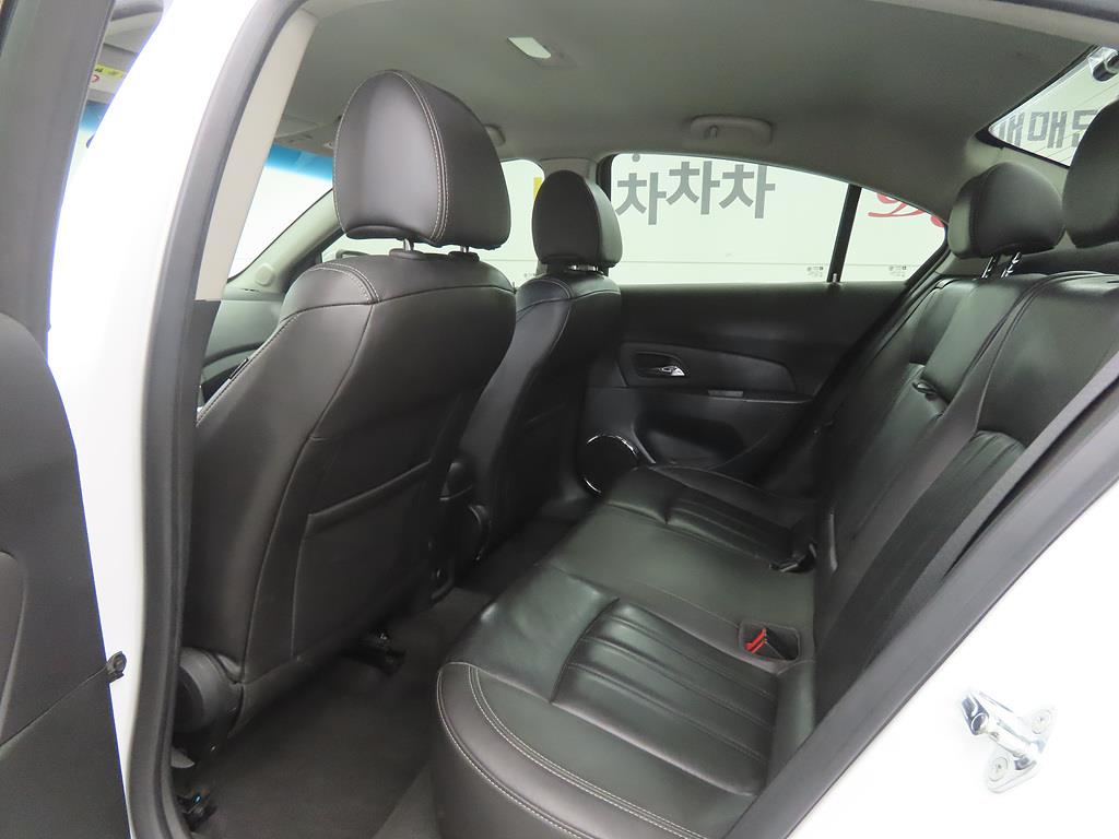 Chevrolet Cruise - Vista 6