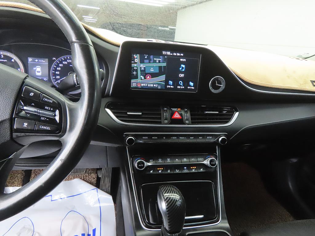 HYUNDAI Grandeur - Vista 10