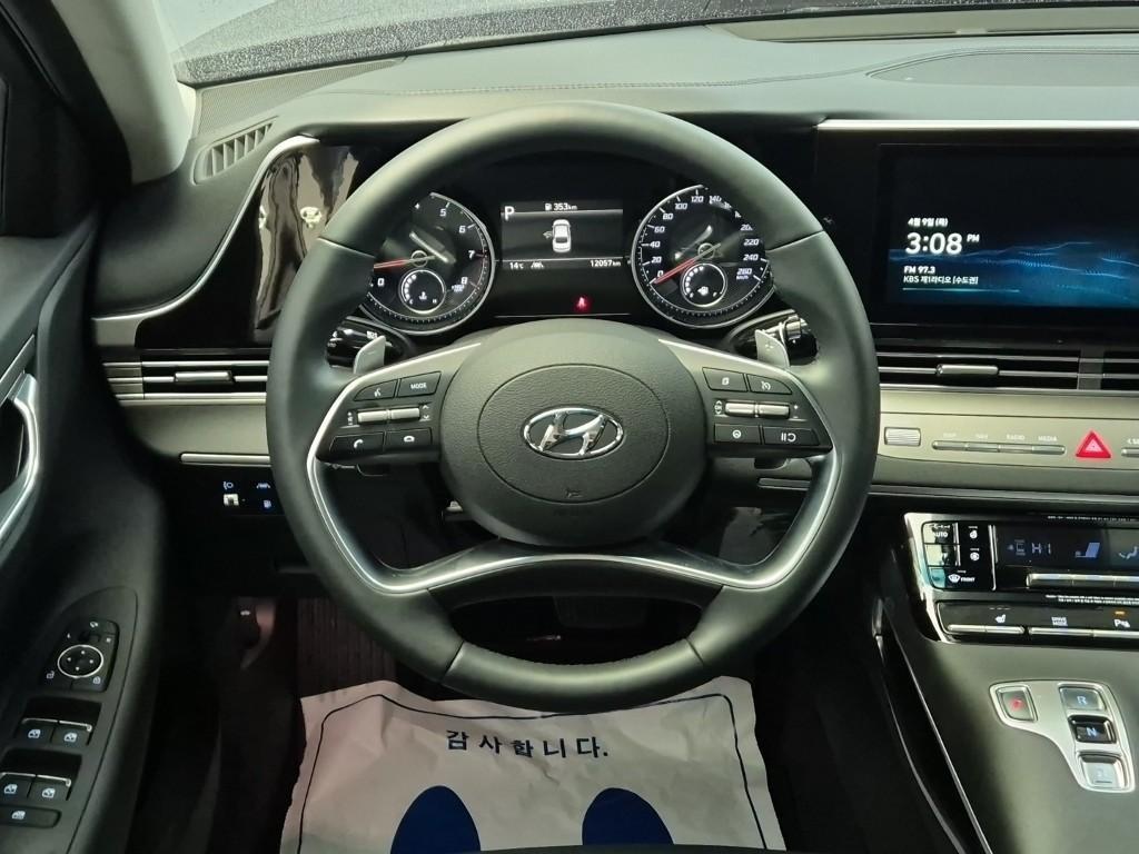 HYUNDAI Grandeur - Vista 8