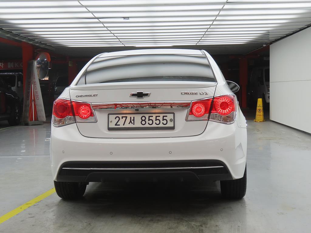 Chevrolet Cruise - Vista 3