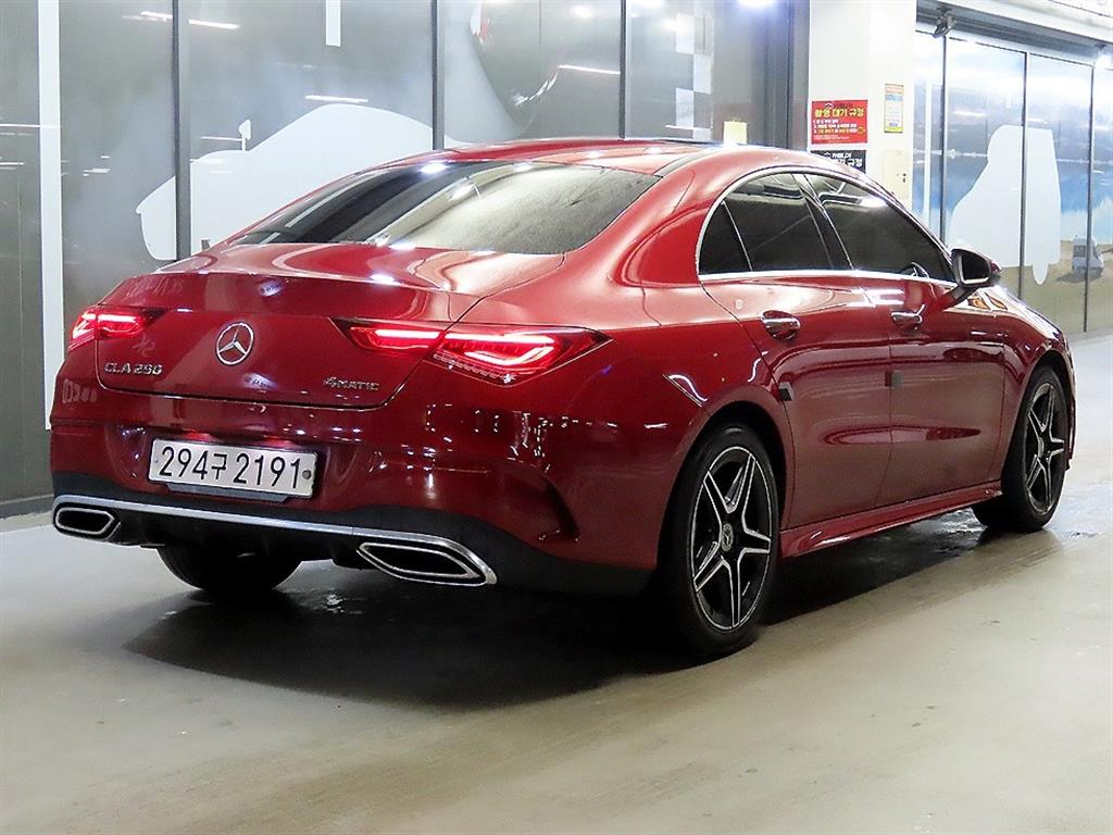 Mercedes Benz CLA Class - Vista 4