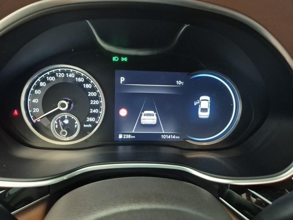 Genesis G80 - Vista 6