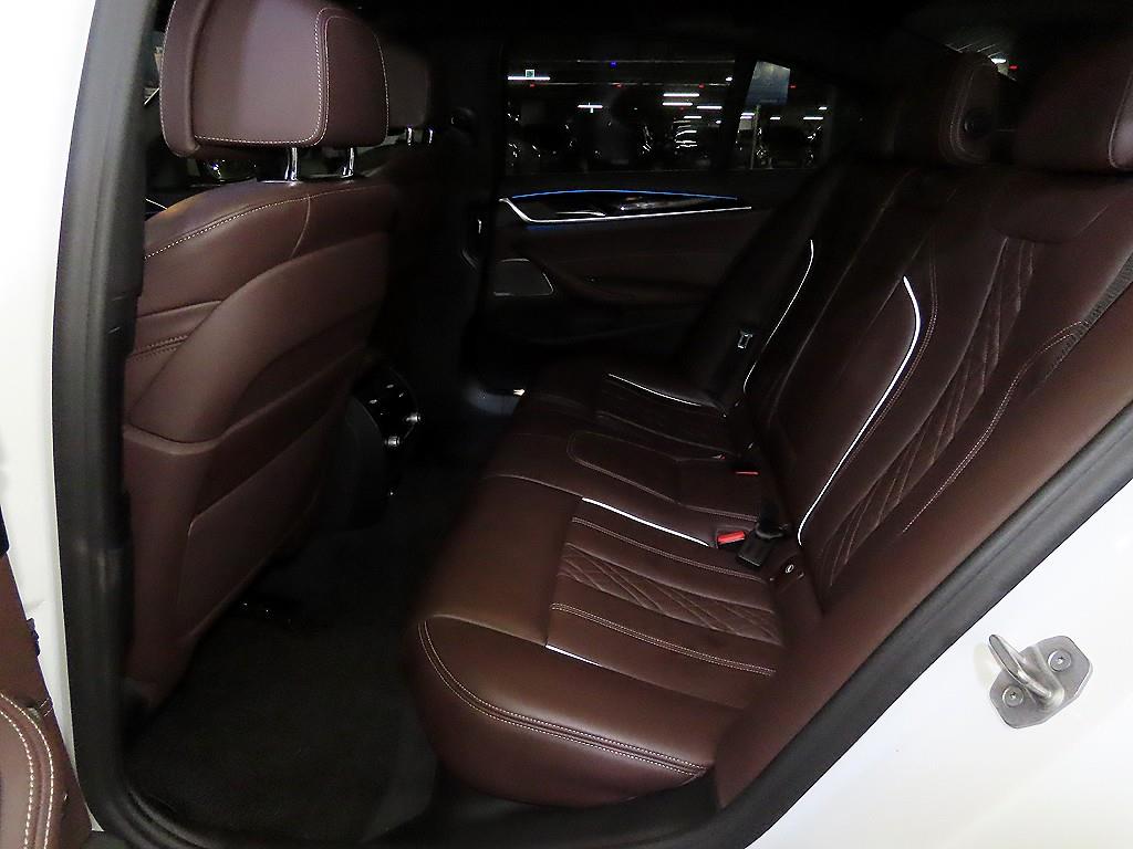 BMW 5 Series - Vista 7