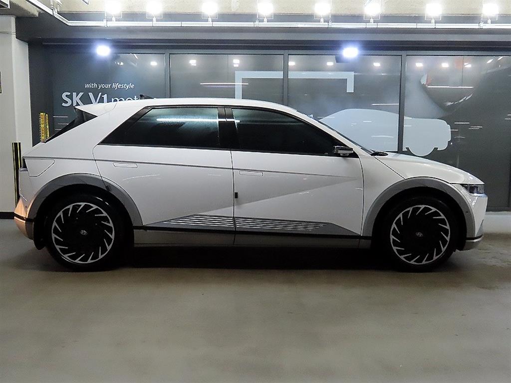 HYUNDAI Ioniq 5 - Vista 3