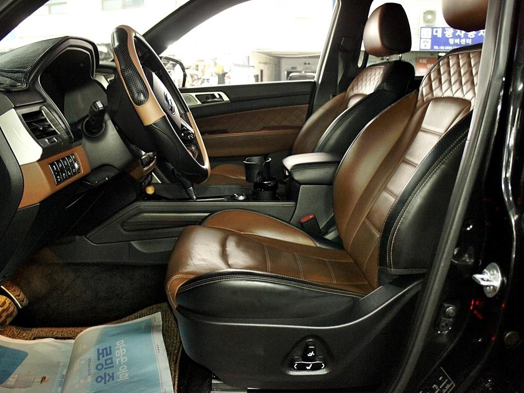 Ssangyong Rexton - Vista 9