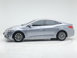 HYUNDAI Grandeur - Vista 6