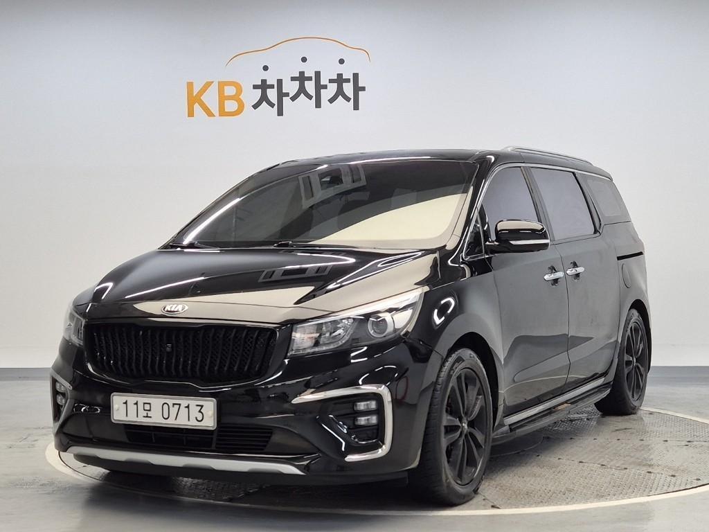 KIA Carnival 2016 Negro - Importación desde Corea - HF Imports Iquique - Foto 1
