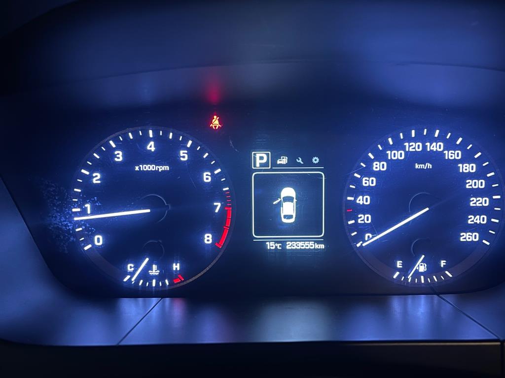 HYUNDAI Sonata - Vista 3