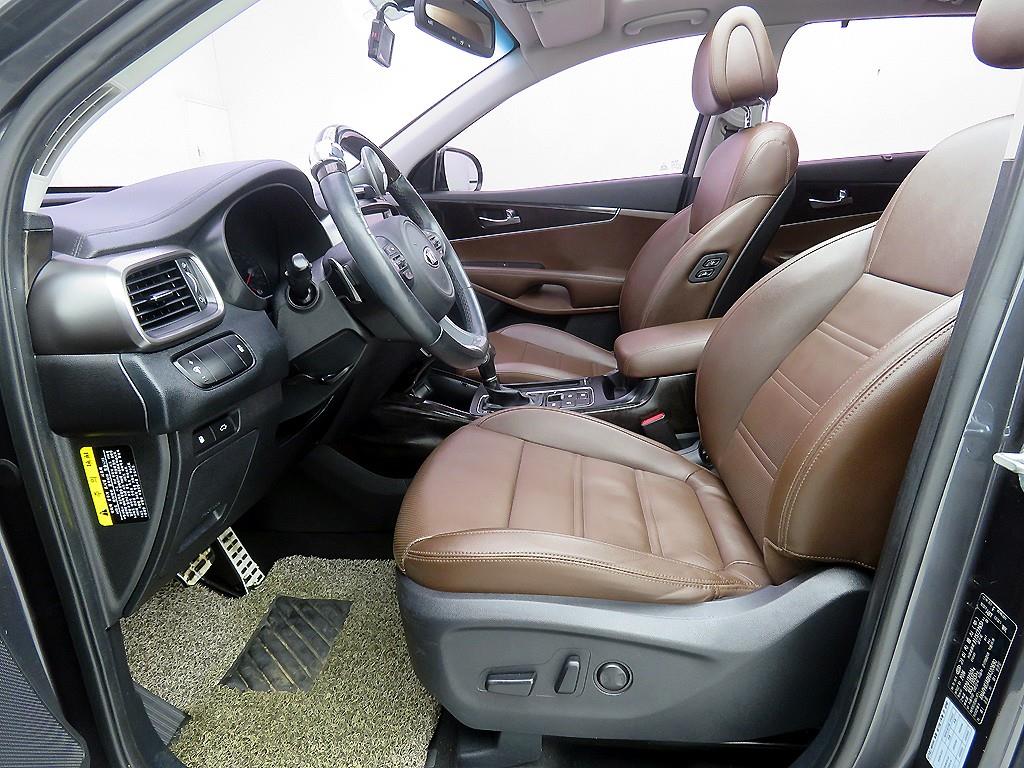 KIA Sorento - Vista 7