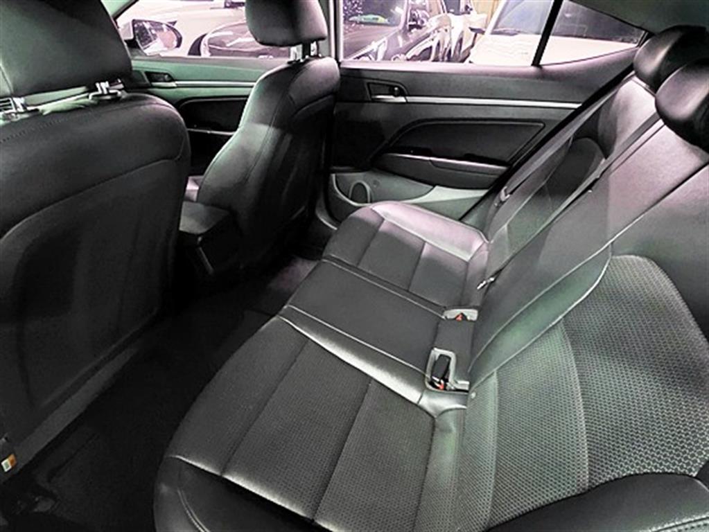 HYUNDAI Avante 2018 Blanco - Importación desde Corea - HF Imports Iquique - Foto 14