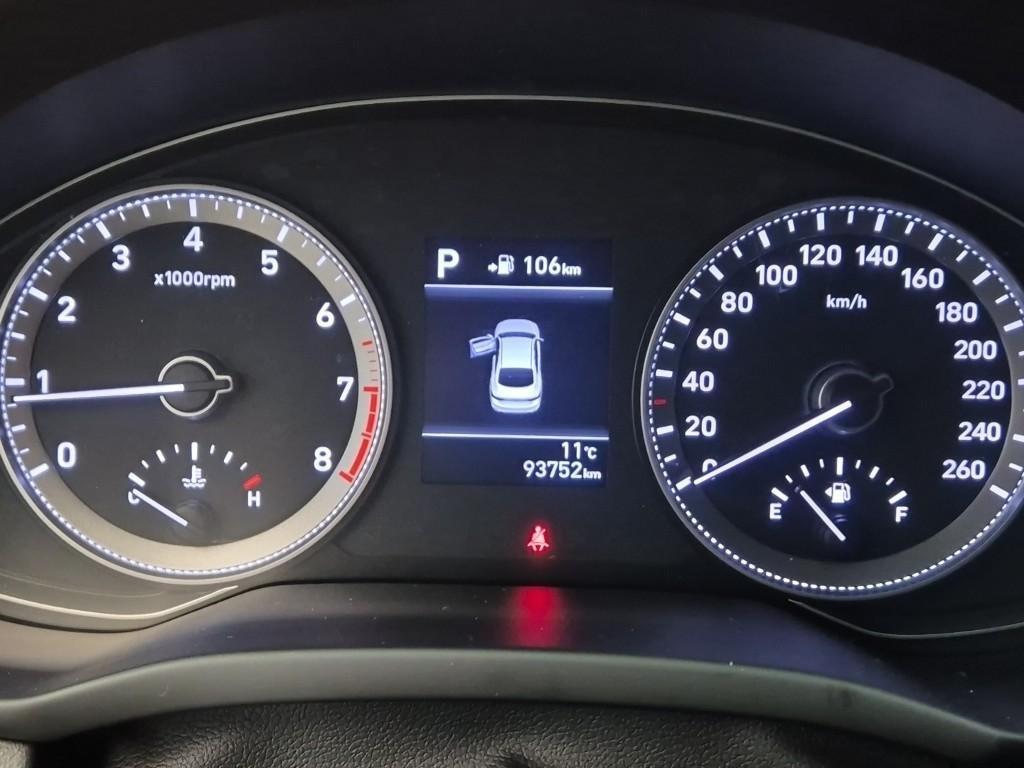 HYUNDAI Grandeur - Vista 6