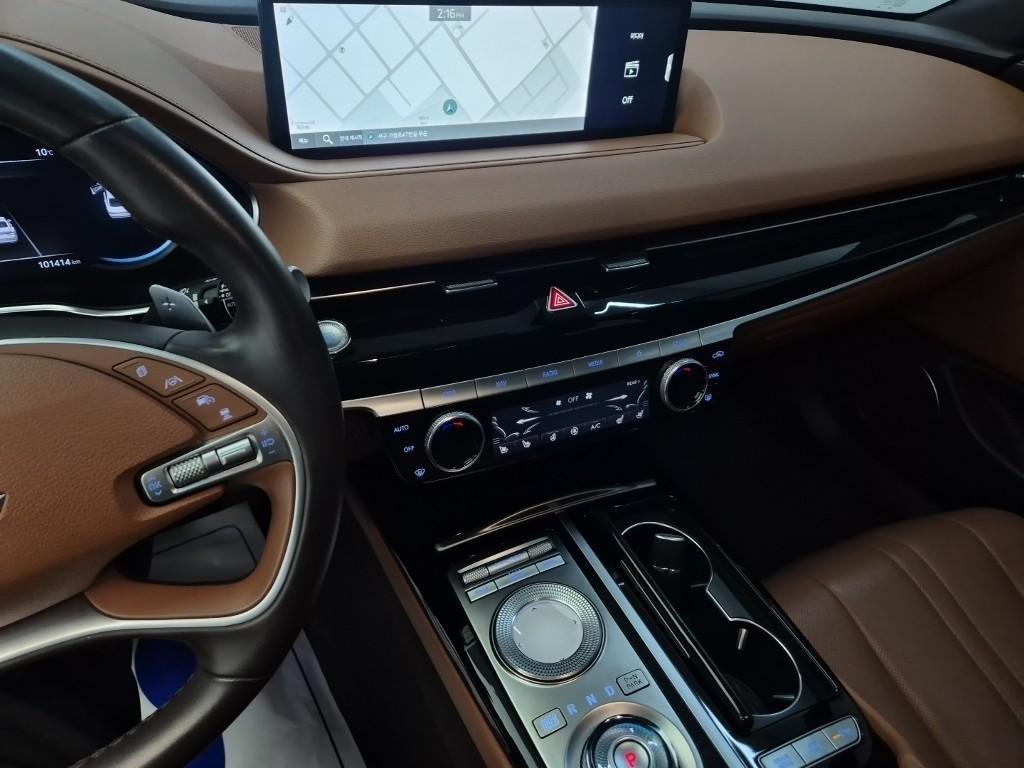 Genesis G80 - Vista 10
