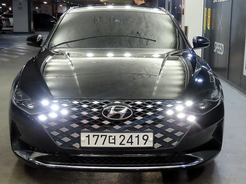 HYUNDAI Grandeur - Vista 2