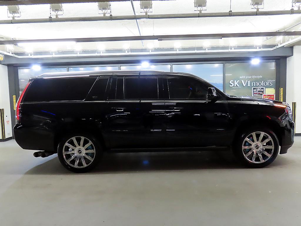 Cadillac Escalade - Vista 3