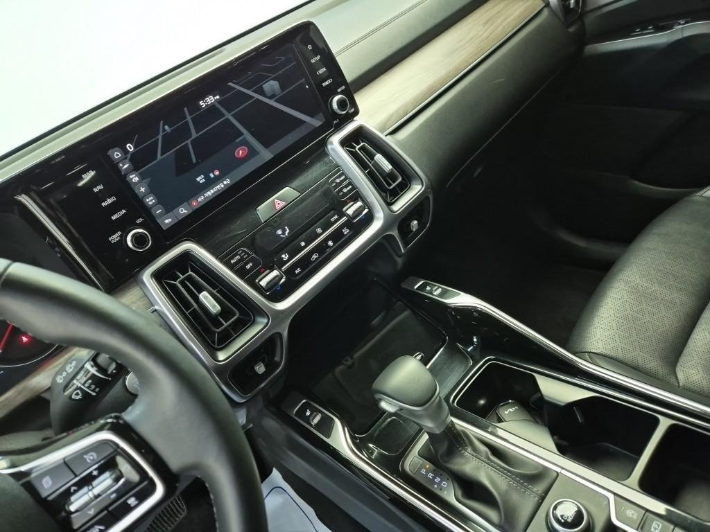 KIA Sorento - Vista 10