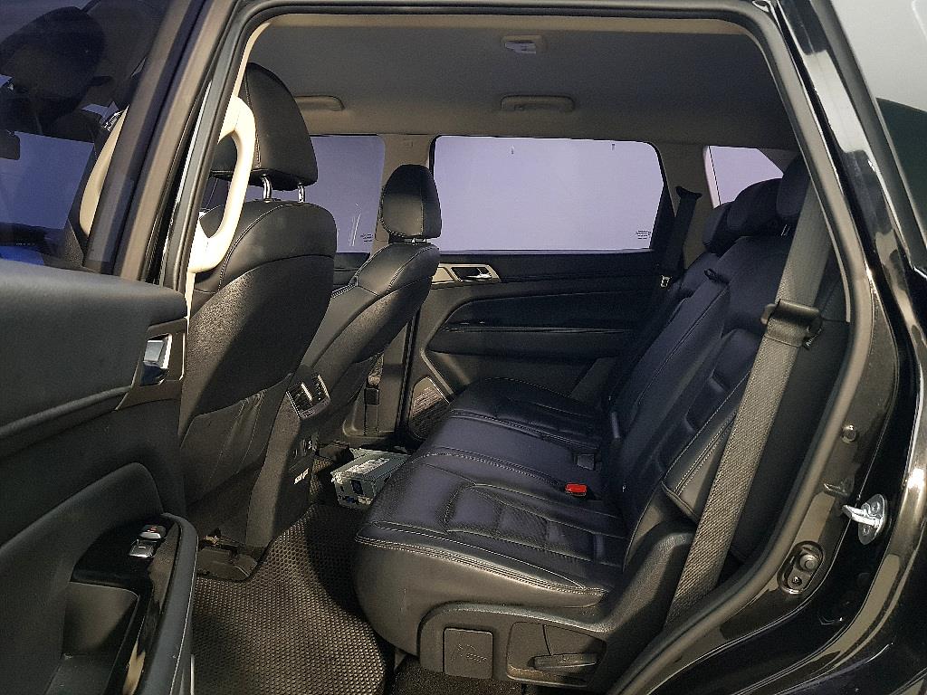 Ssangyong Rexton - Vista 9