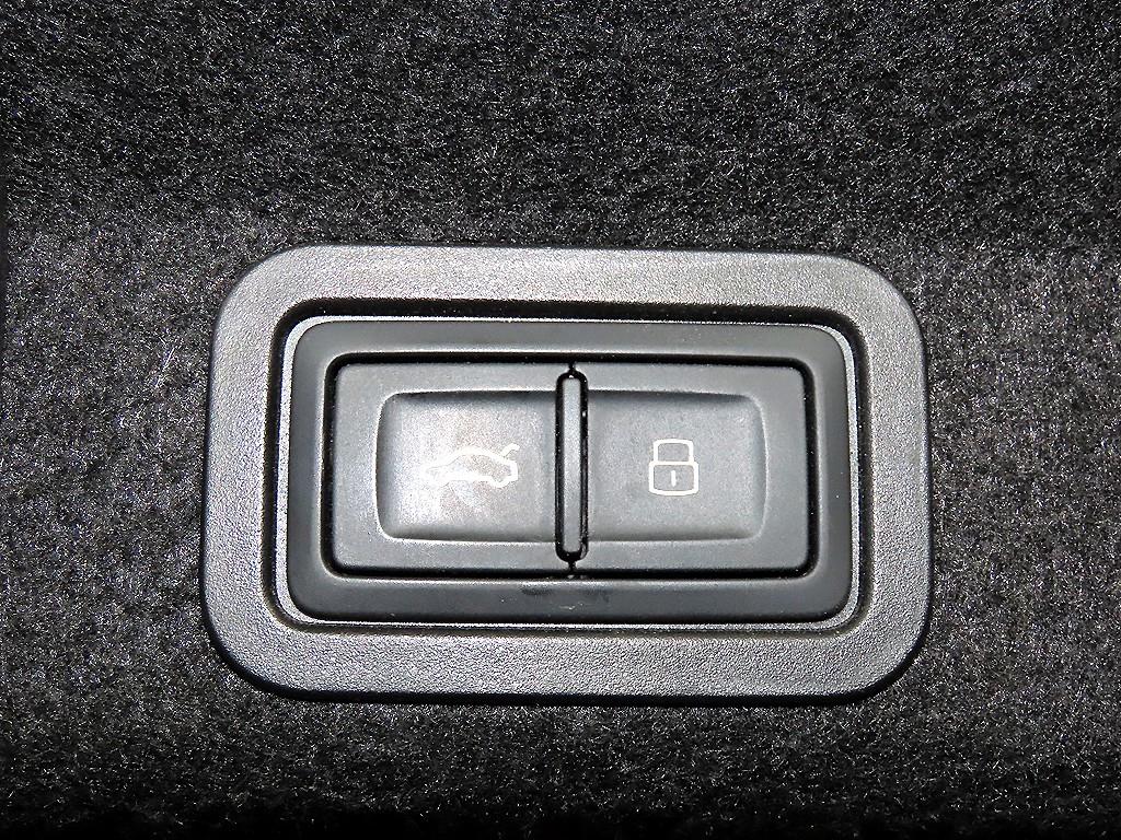 Audi A6 2023 Blanco - Importación desde Corea - HF Imports Iquique - Foto 17