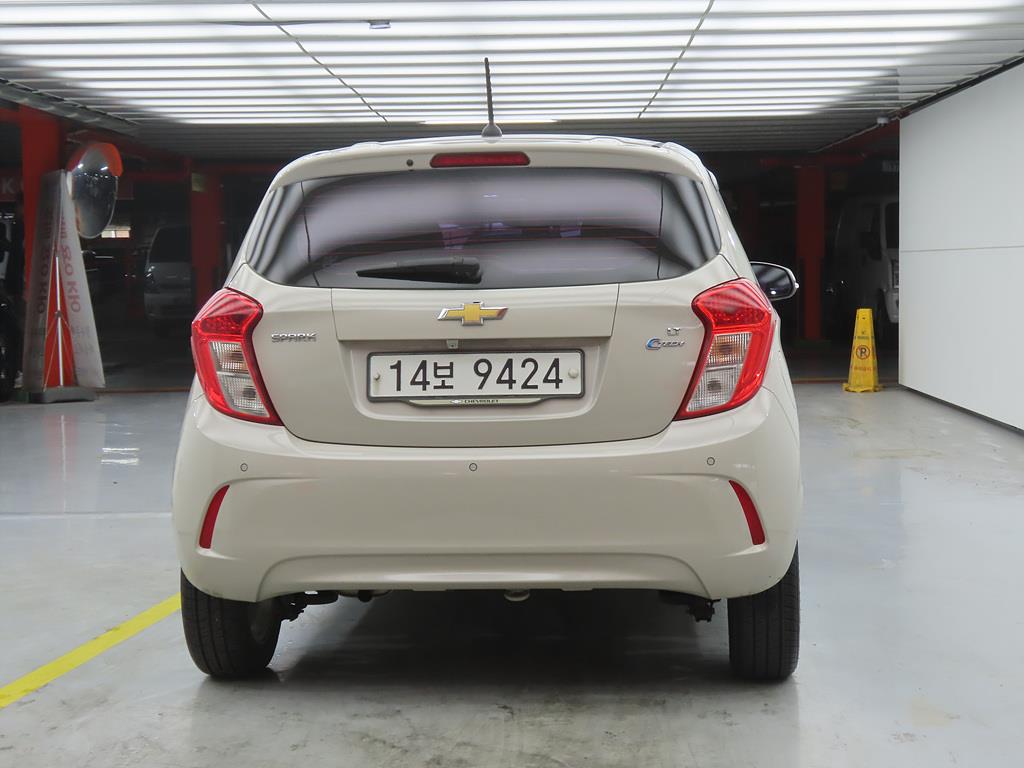 Chevrolet Spark - Vista 3