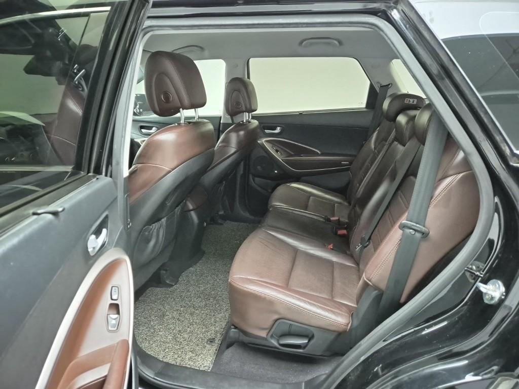 HYUNDAI Maxcruz - Vista 12