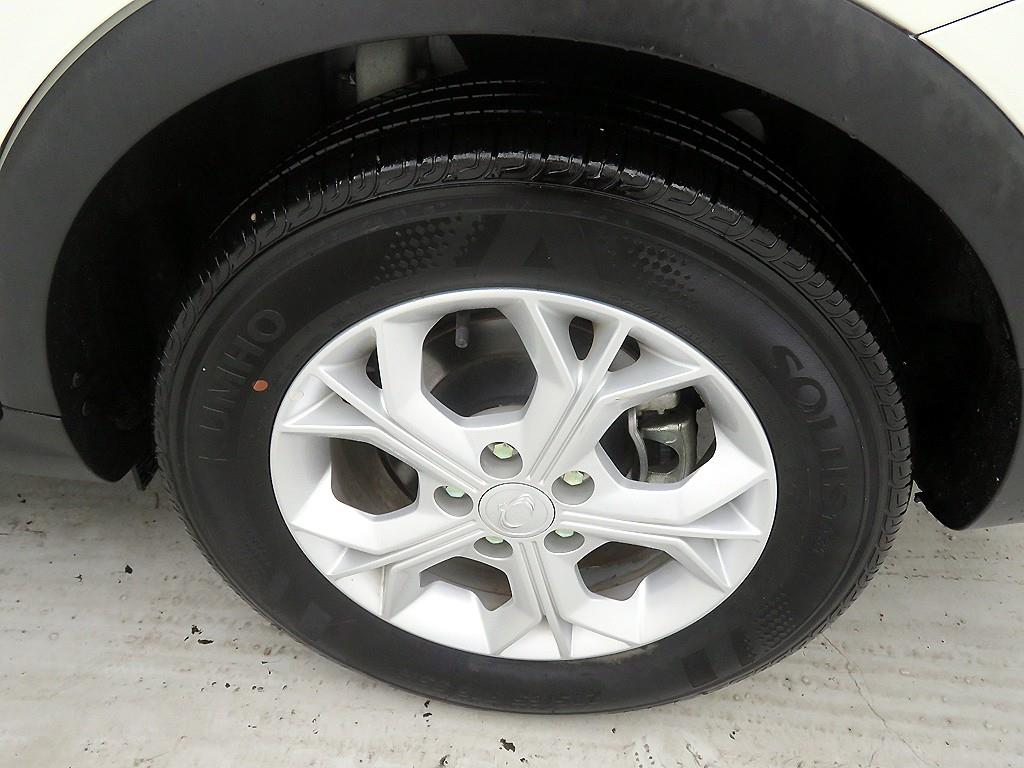 Ssangyong Tivoli 2024 Blanco - Importación desde Corea - HF Imports Iquique - Foto 19