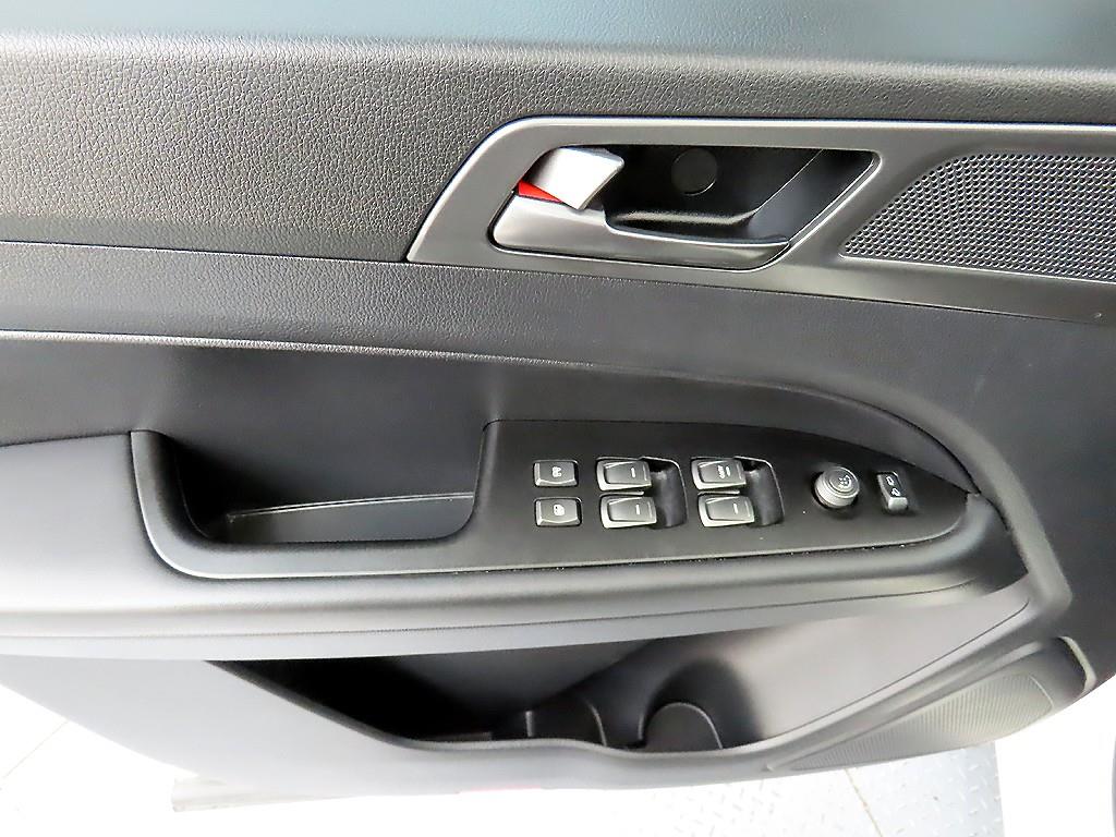 Ssangyong Rexton - Vista 11