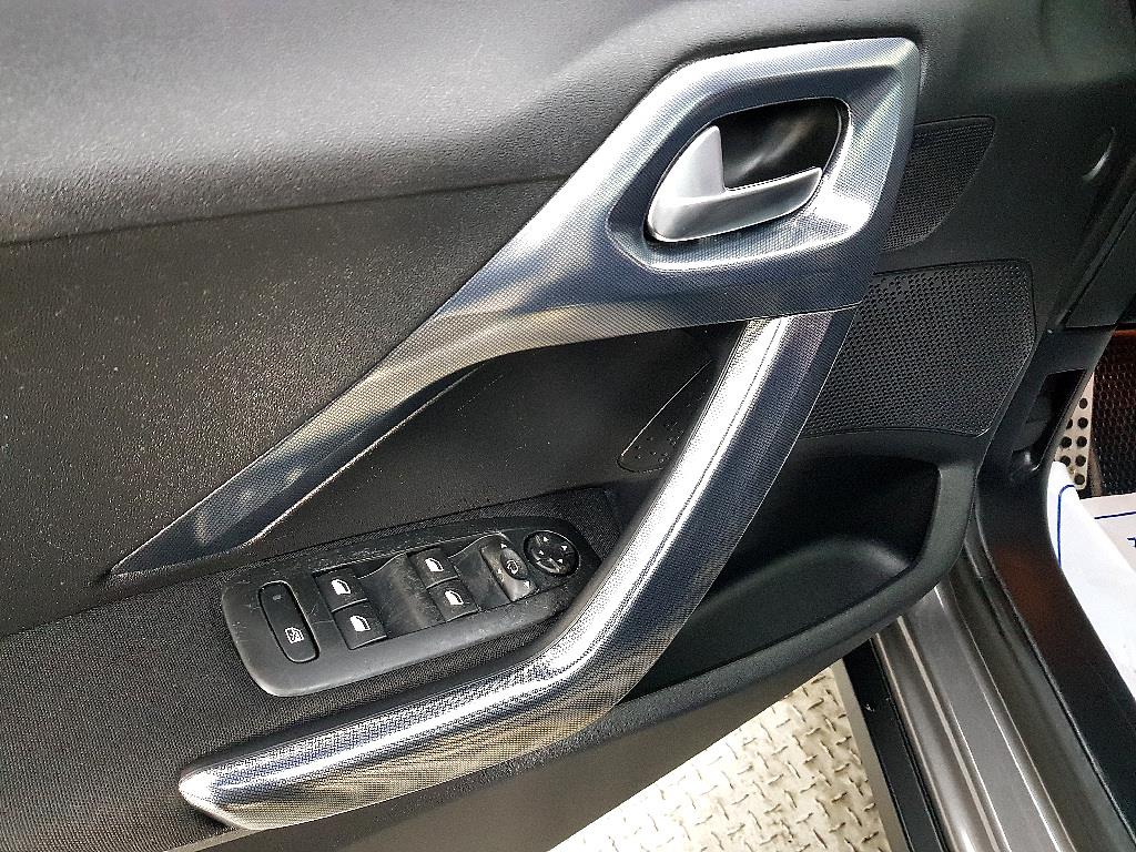 Peugeot 2008 - Vista 11