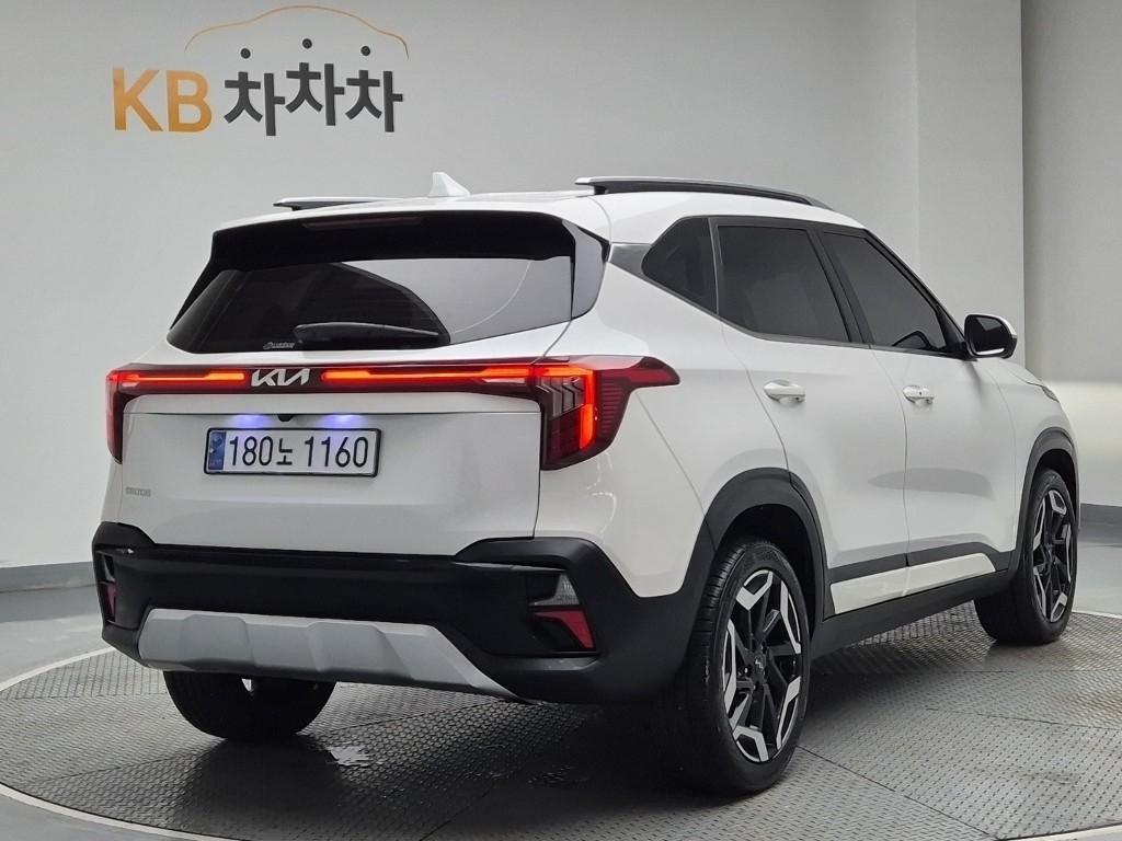 KIA Seltos - Vista 2