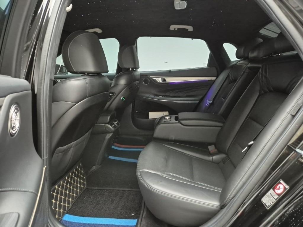 HYUNDAI Grandeur - Vista 12