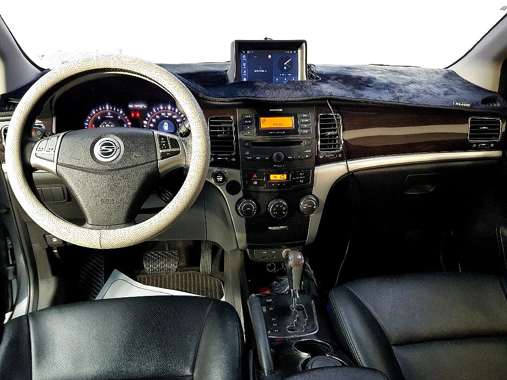 Ssangyong Korando - Vista 5