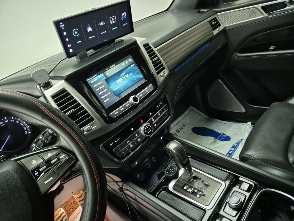 Ssangyong Rexton - Vista 10