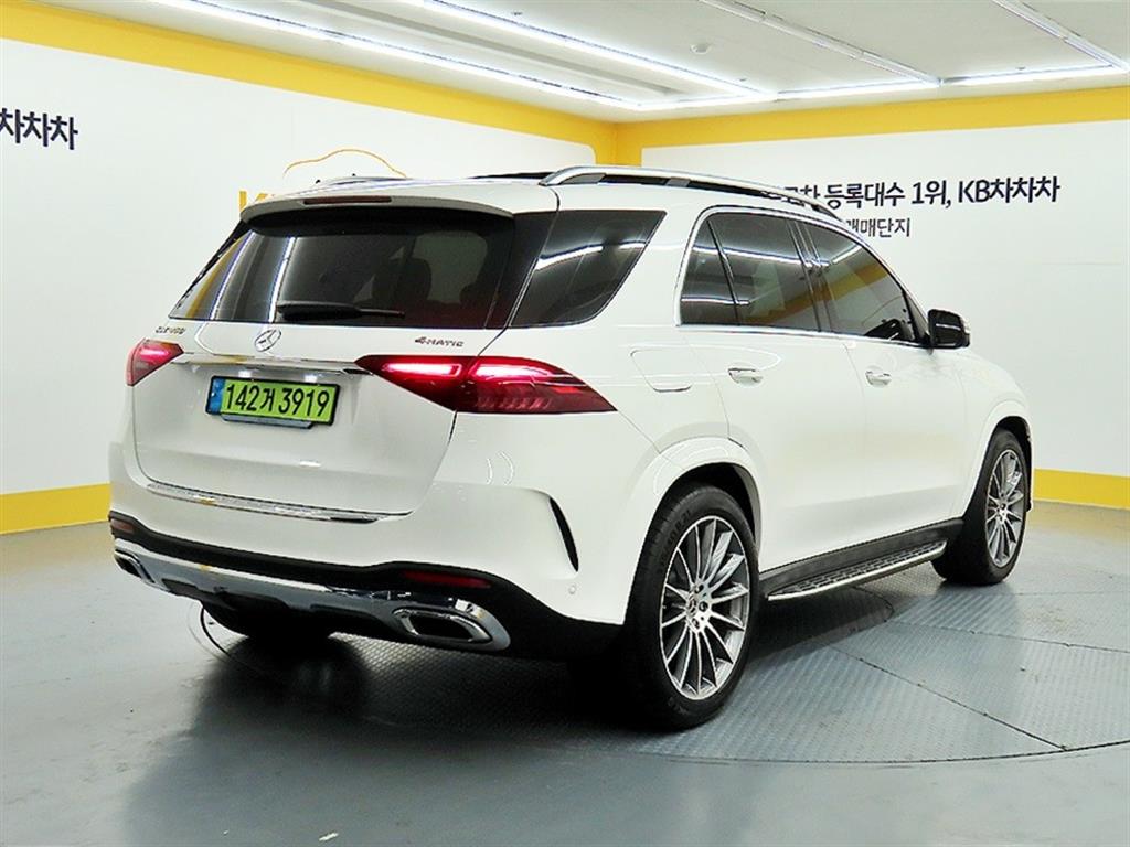 Mercedes Benz GLE Class - Vista 4