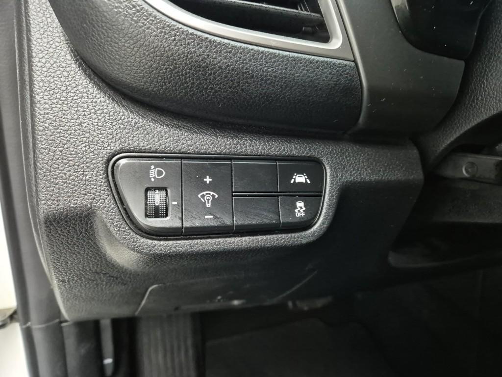 KIA Seltos 2023 Blanco - Importación desde Corea - HF Imports Iquique - Foto 19